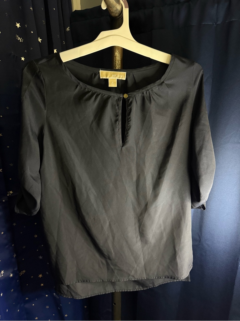 MICHAEL Michael Kors Keyhole Scoop-Neck Blouse with Three-Quarter Sleeves